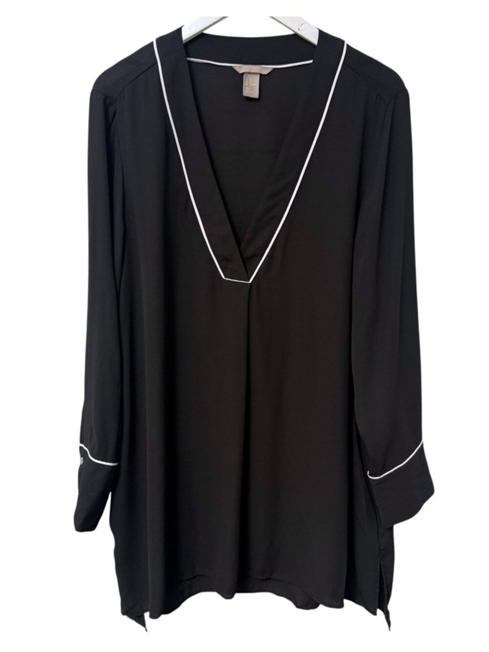 H&M Tunic Blouse Plus Size 22 Black V-Neck Modern Pullover Womens Top
